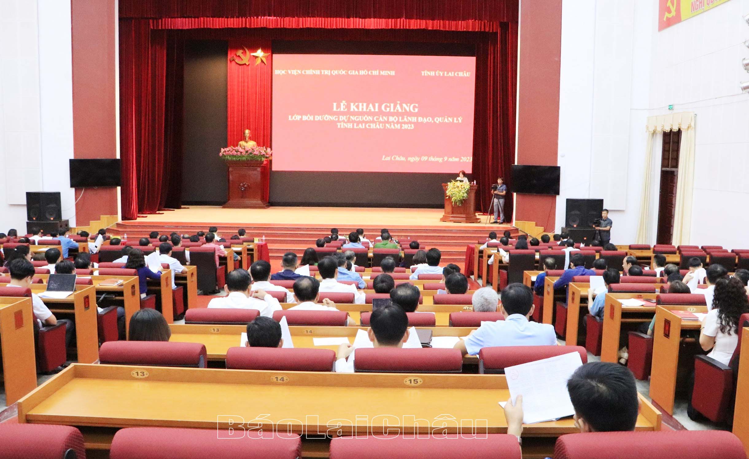 Quang cảnh lễ Khai giảng.